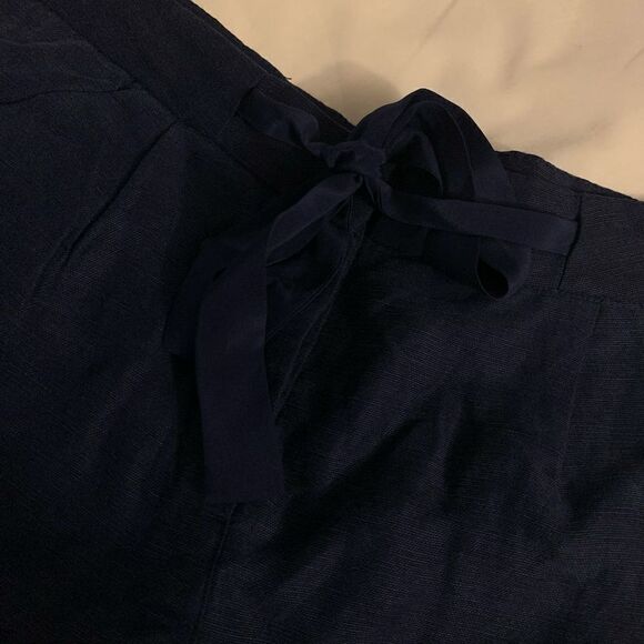 Aritzia Wilfred linen blend navy blue button tie pleated shorts Sz 00 XS - Picture 3 of 8